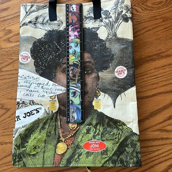 Trader Joe’s Plastic Reusable Shopping Tote Bag 6 Gallon Collectible Corn - Picture 9 of 15